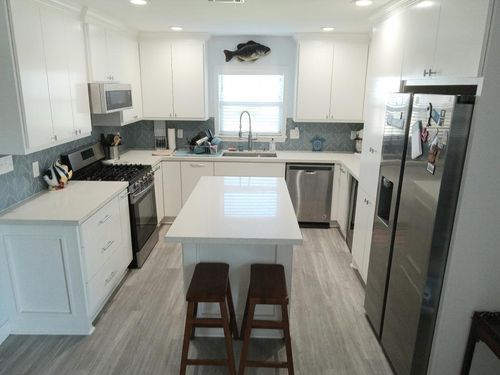 16605 Curlew Rd, Galveston, TX, 77554 | Card Image