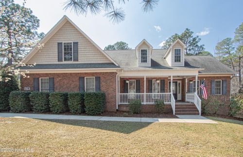 105 Kingswood Cir, Pinehurst, NC, 28374-6949 | Card Image