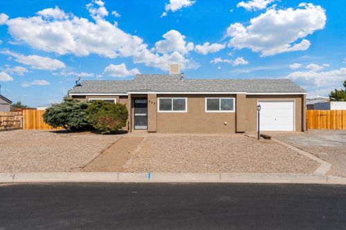 527 Brazos Dr Se, Rio Rancho, NM, 87124-3255 | Card Image