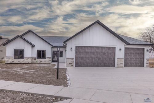 4524 Callaway Dr, Rapid City, SD, 57703 | Card Image