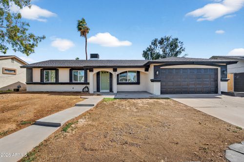 8531 W Vale Dr, Phoenix, AZ, 85037-2424 | Card Image