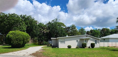 131 Plaza Ln, EDGEWATER, FL, 32132-1705 | Card Image