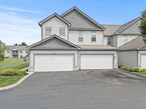 5901 Blackbird Way, Lewis Center, OH, 43035-7547 | Card Image
