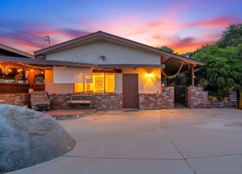 8420 Wenatchee Ave, El Cajon, CA, 92021-1062 | Card Image