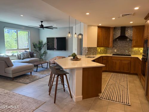 210-15802 N 71st St, Scottsdale, AZ, 85254-7106 | Card Image