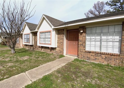 3317 Longleaf Cir, College Station, TX, 77845-5958 | Card Image