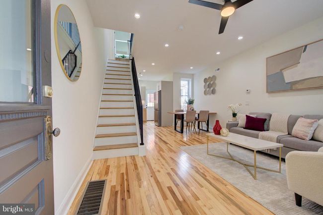 921 S Conestoga St, Townhouse with 3 bedrooms, 2 bathrooms and null parking in PHILADELPHIA PA | Image 5