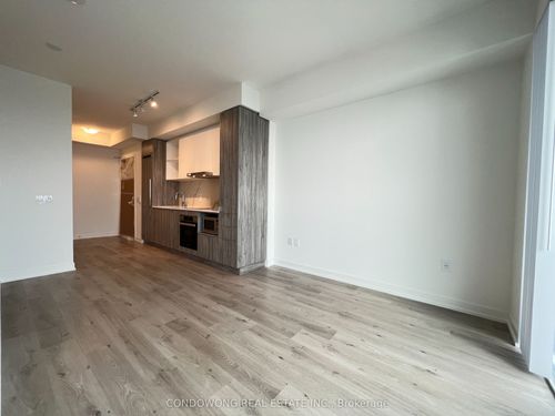 6207-138 Downes St, Toronto, ON, M5E0E4 | Card Image