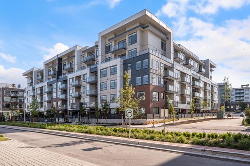 620-7936 206 St, Langley, BC, V2Y3X8 | Card Image
