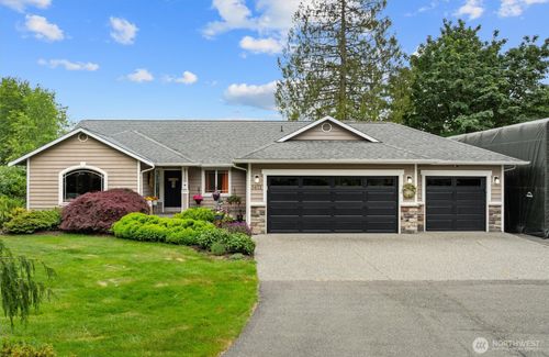 3401 83rd Ave Ne, Marysville, WA, 98270-7068 | Card Image