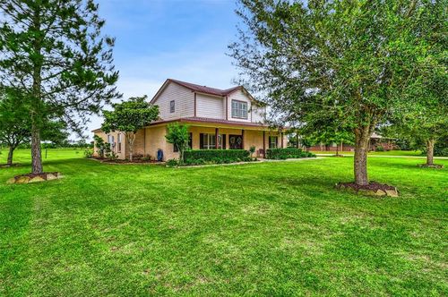 3026 Dees Cir, Sealy, TX, 77474-2242 | Card Image