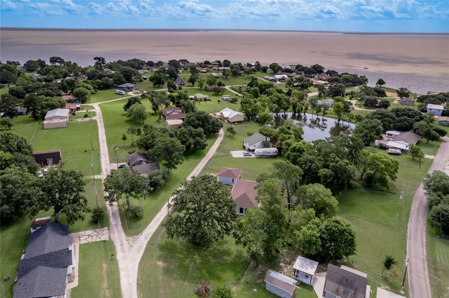 20 Coolcrest Dr, House other with 3 bedrooms, 2 bathrooms and 2 parking in Pointblank TX | Image 46