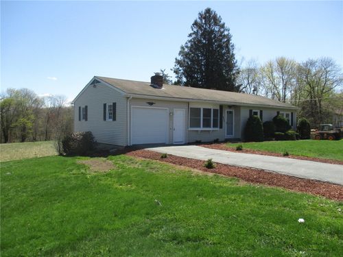 1067 Bark St, Swansea, MA, 02777-4826 | Card Image