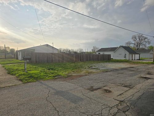 114 E Highland Avenue, Marion, IN, 46952 | Card Image