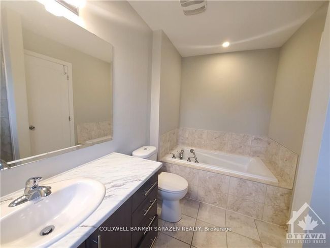 948 Kilbirnie Dr, House attached with 3 bedrooms, 3 bathrooms and 1 parking in Nepean ON | Image 14