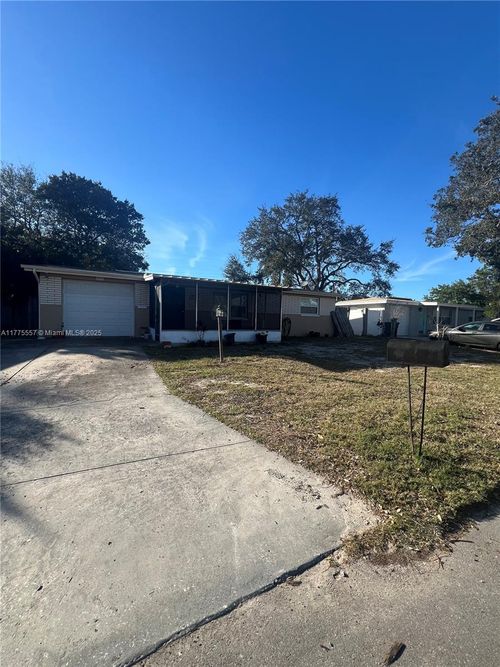 2133 Holiday Dr, HOLIDAY, FL, 34691-4231 | Card Image