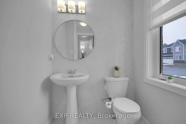 2021 Elevation Rd, House attached with 3 bedrooms, 3 bathrooms and 2 parking in Nepean ON | Image 17