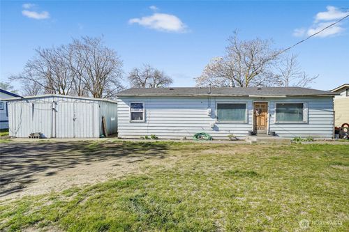 4064 Airway Dr Ne, Moses Lake, WA, 98837-3616 | Card Image