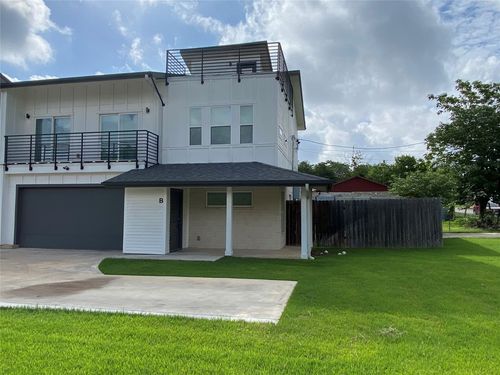 b-7907 Brodie Ln, Austin, TX, 78745-2520 | Card Image