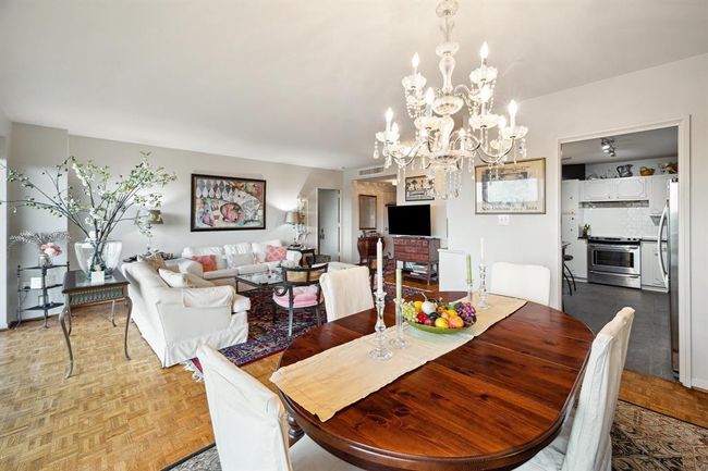 UNIT-7B - 2200 Willowick Rd, Condo with 2 bedrooms, 2 bathrooms and 2 parking in Houston TX | Image 12