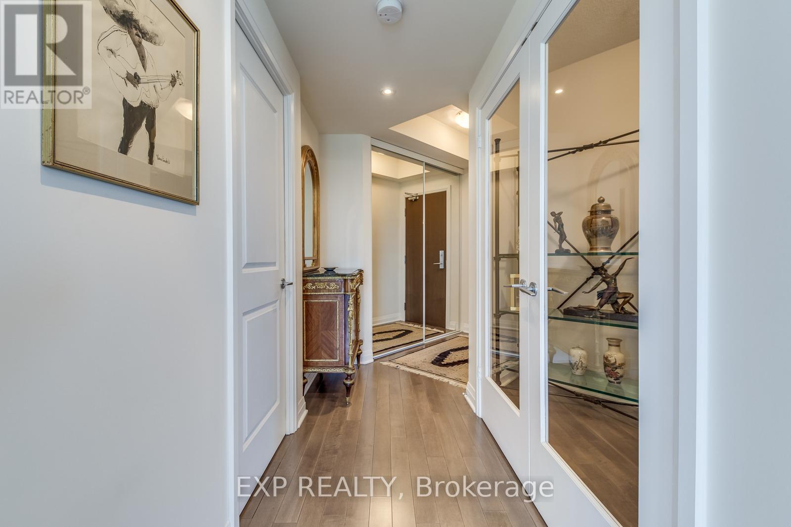 Residential in Mississauga (Clarkson) 3