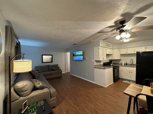 apt-3-3800 Pine St, Texarkana, TX, 75503-3390 | Card Image