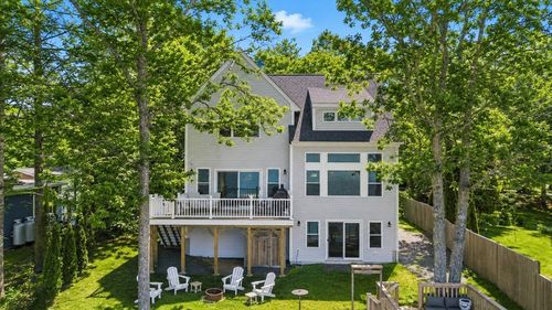 137 Sandy Beach Rd, Plymouth, MA, 02360-3285 | Card Image