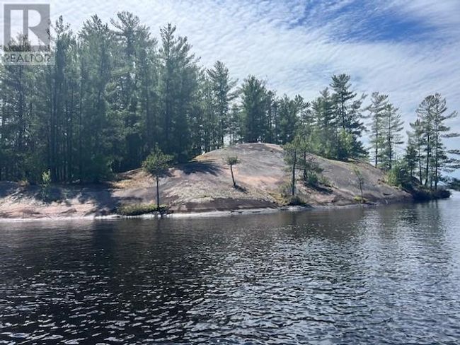 1 Island Ctr, Home with 2 bedrooms, 1 bathrooms and null parking in Saint Charles ON | Image 5