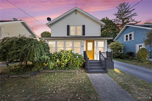 35 Oak St, Oakfield, NY, 14125-1143 | Card Image