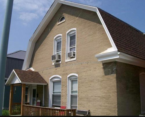 345 N Main St, Roanoke, IN, 46783-1002 | Card Image