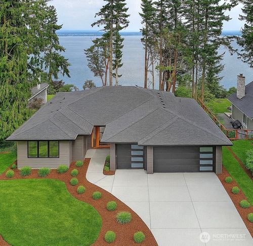1681 Se Camano Dr, Camano Island, WA, 98282-7636 | Card Image