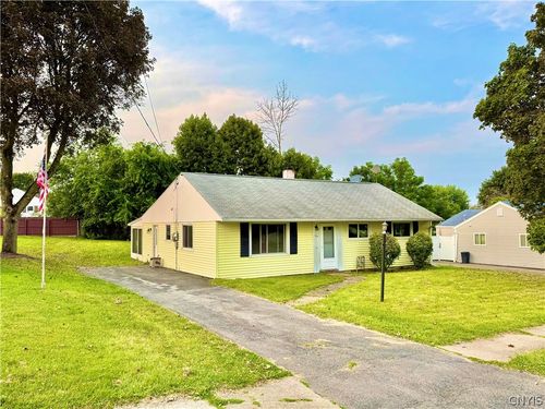 109 Standart Ave, Auburn, NY, 13021-1301 | Card Image