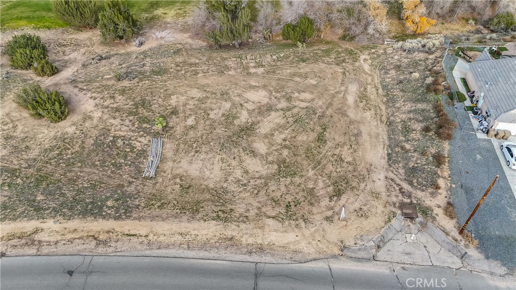 Land in Hesperia