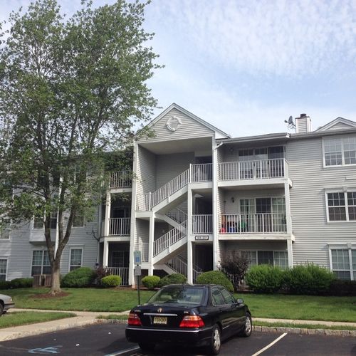 207 Rachel Ct, FRANKLIN PARK, NJ, 08823-1548 | Card Image