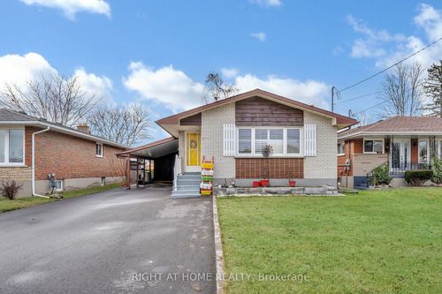 70 Valdez Crt, Oshawa, ON, L1J5W9 | Card Image