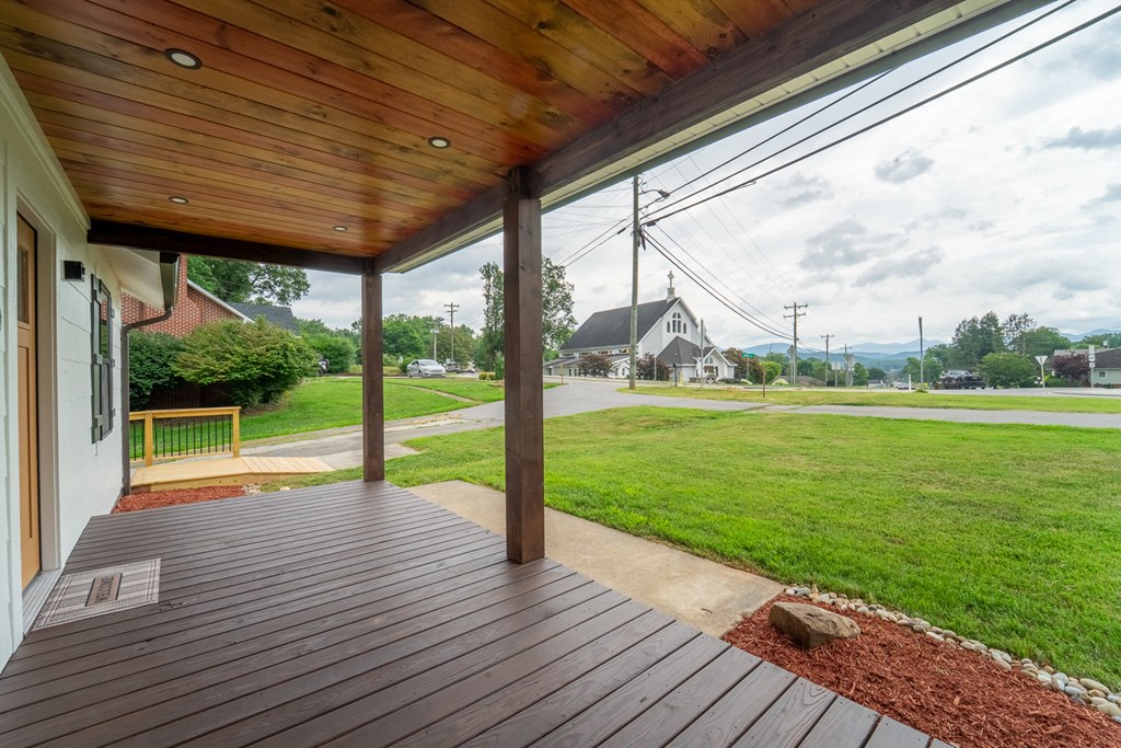 Commercial Sale in Franklin 3