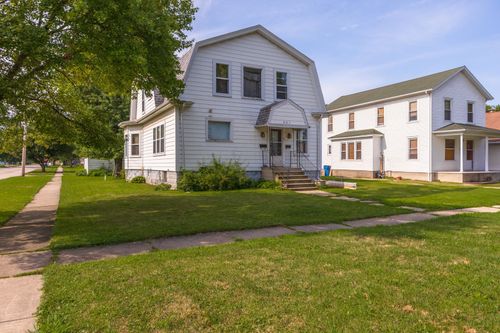 201 W Delaware St, Dwight, IL, 60420-1219 | Card Image