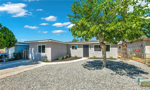 375 N Victoria Ave, San Jacinto, CA, 92583-3926 | Card Image