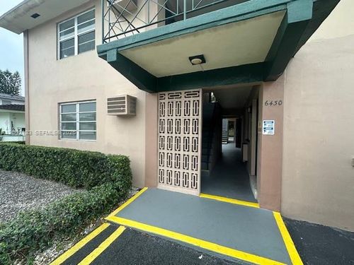 6-6430 W Flagler St, Miami, FL, 33144 | Card Image