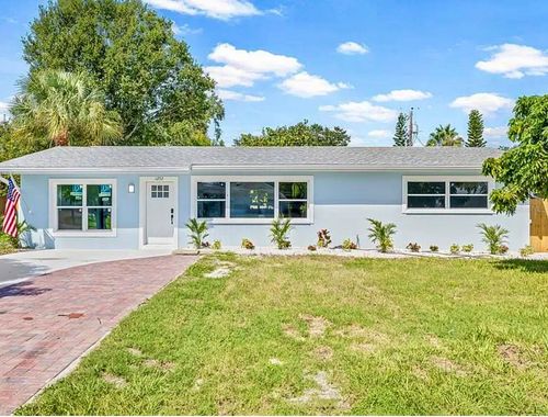 1252 S San Remo Ave, CLEARWATER, FL, 33756-4332 | Card Image