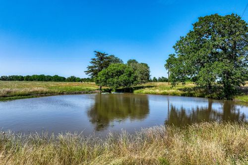 8101 Parkisons Ln, Brenham, TX, 77833 | Card Image