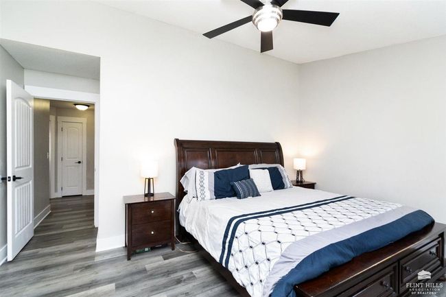 812 Fossilridge Dr, House other with 5 bedrooms, 3 bathrooms and null parking in Manhattan KS | Image 12