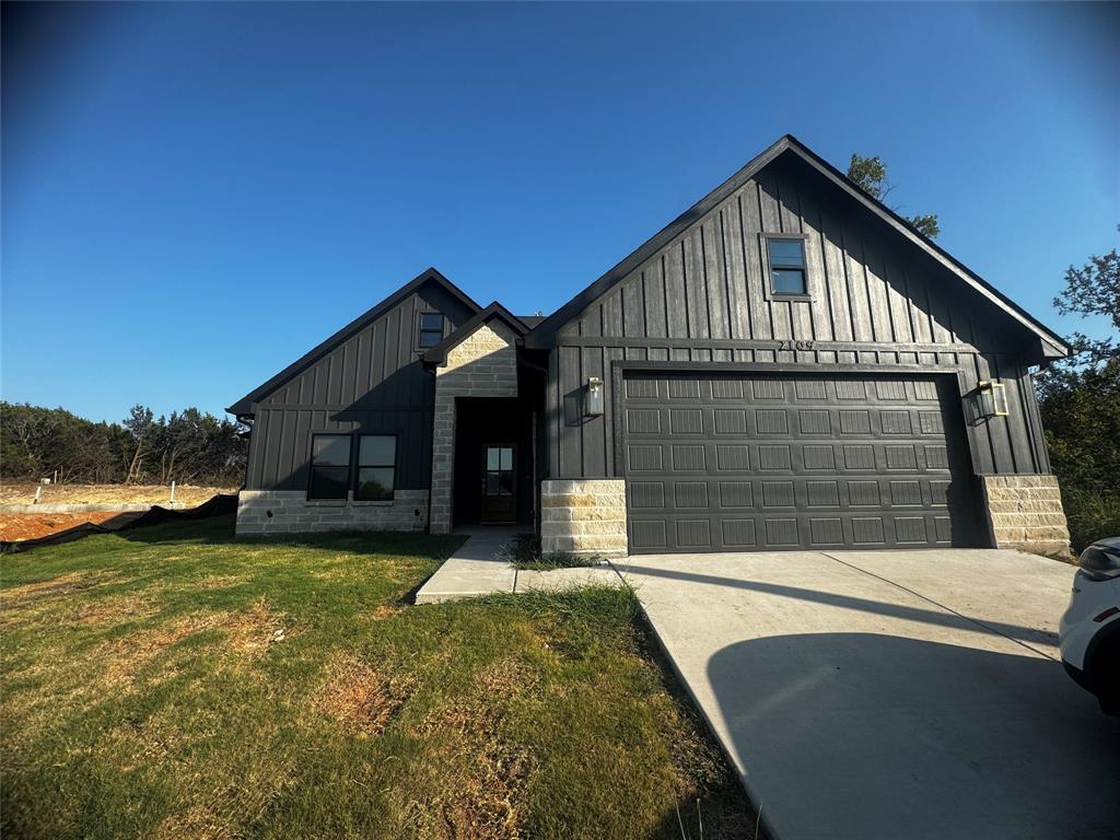 Christine Dr, Granbury, TX 76048