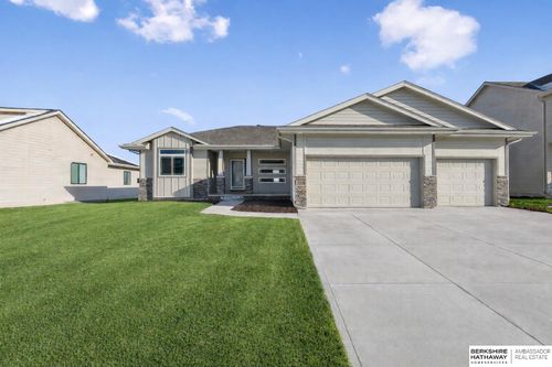 11015 N 159th Ave, Bennington, NE, 68007-5211 | Card Image