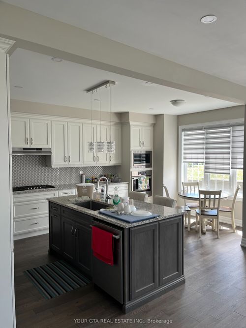 oakvill-102 Burnhamthorpe Rd E, Oakville, ON, L6H0X8 | Card Image