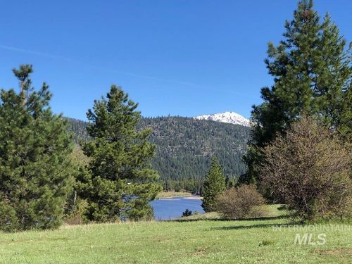 9606 Packer John Rd, Cascade, ID, 83611-5512 | Card Image