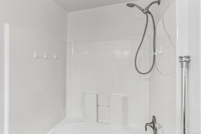 1222 Wetherby Rd, House other with 3 bedrooms, 2 bathrooms and 2 parking in Pensacola FL | Image 25