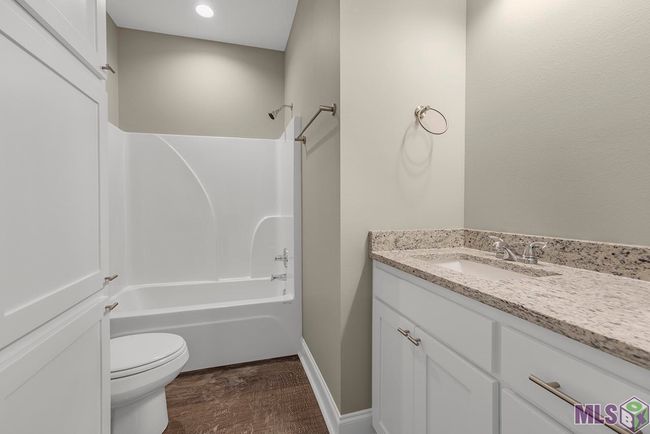 APT-5B - 33260 La Highway 16, Townhouse with 2 bedrooms, 2 bathrooms and 2 parking in Denham Springs LA | Image 10