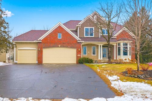 15042 Raven St Nw, Andover, MN, 55304-2575 | Card Image