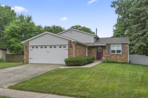 1821 Linkton Dr, Powell, OH, 43065-8828 | Card Image